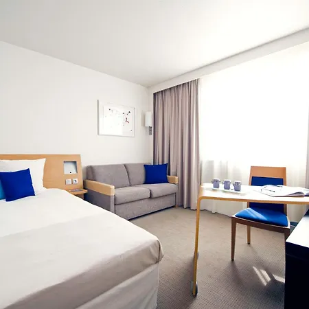 Novotel Hotell 4*