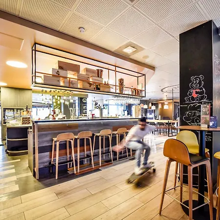 诺沃特波尔多拉克酒店 酒店